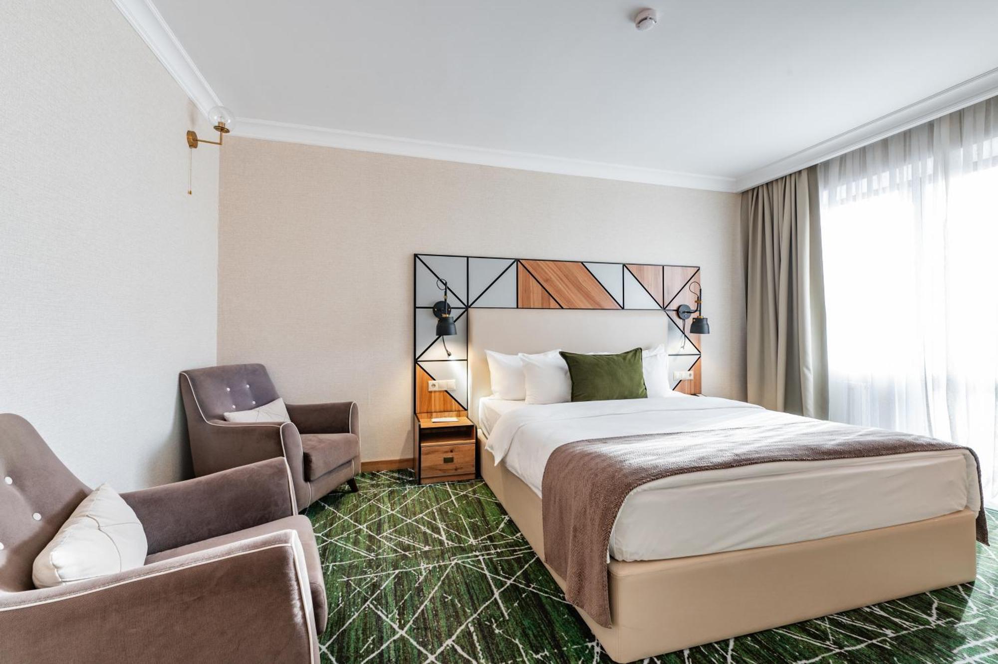 ホテル Wyndham Garden Burabay エクステリア 写真