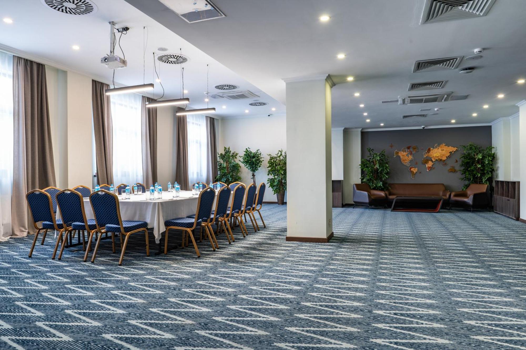 ホテル Wyndham Garden Burabay エクステリア 写真