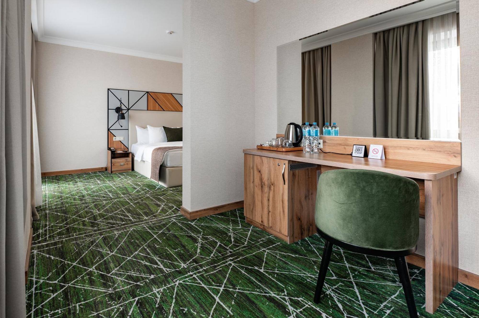 ホテル Wyndham Garden Burabay エクステリア 写真