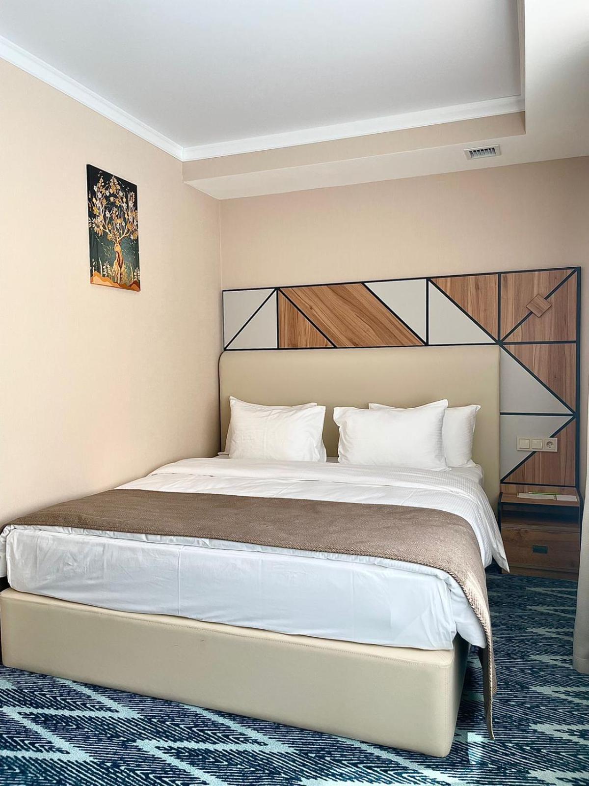 ホテル Wyndham Garden Burabay 部屋 写真