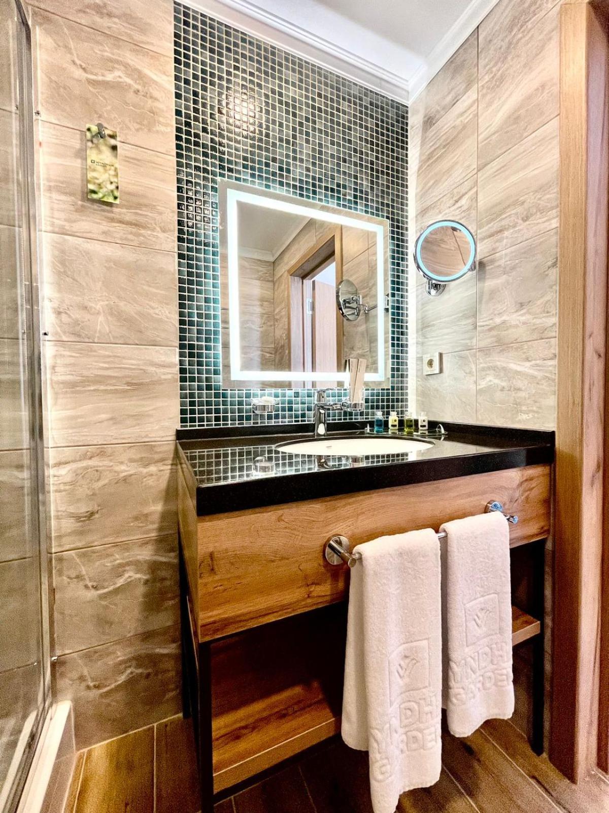 ホテル Wyndham Garden Burabay 部屋 写真